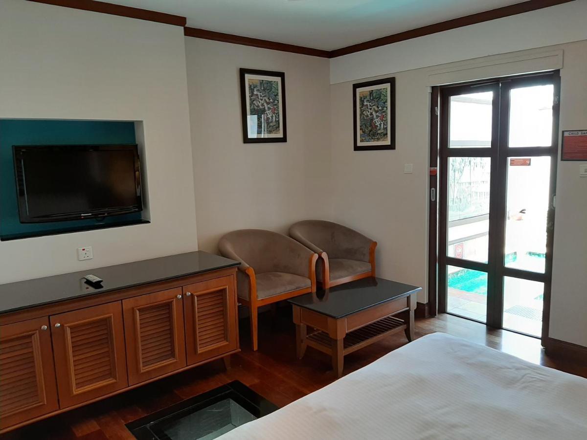 Wonderland Private Pool Villas At Port Dickson Ngoại thất bức ảnh